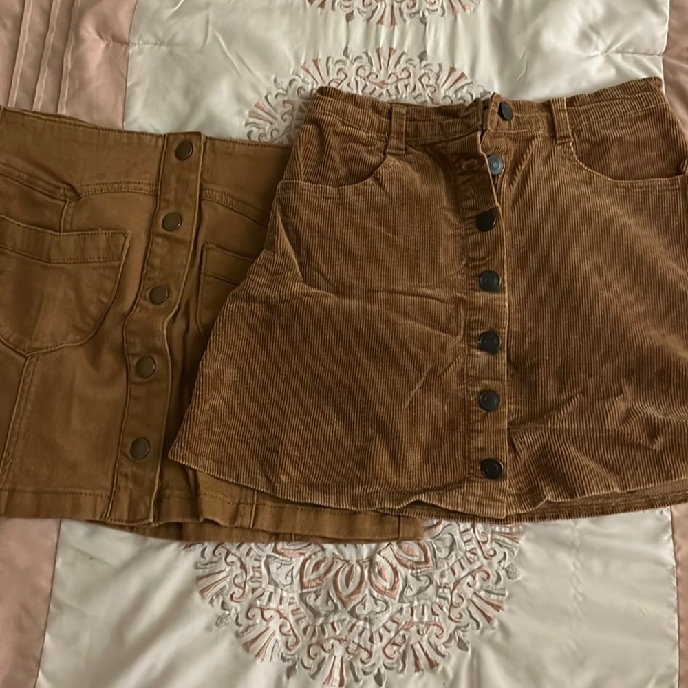 2 Women’s fall skirts